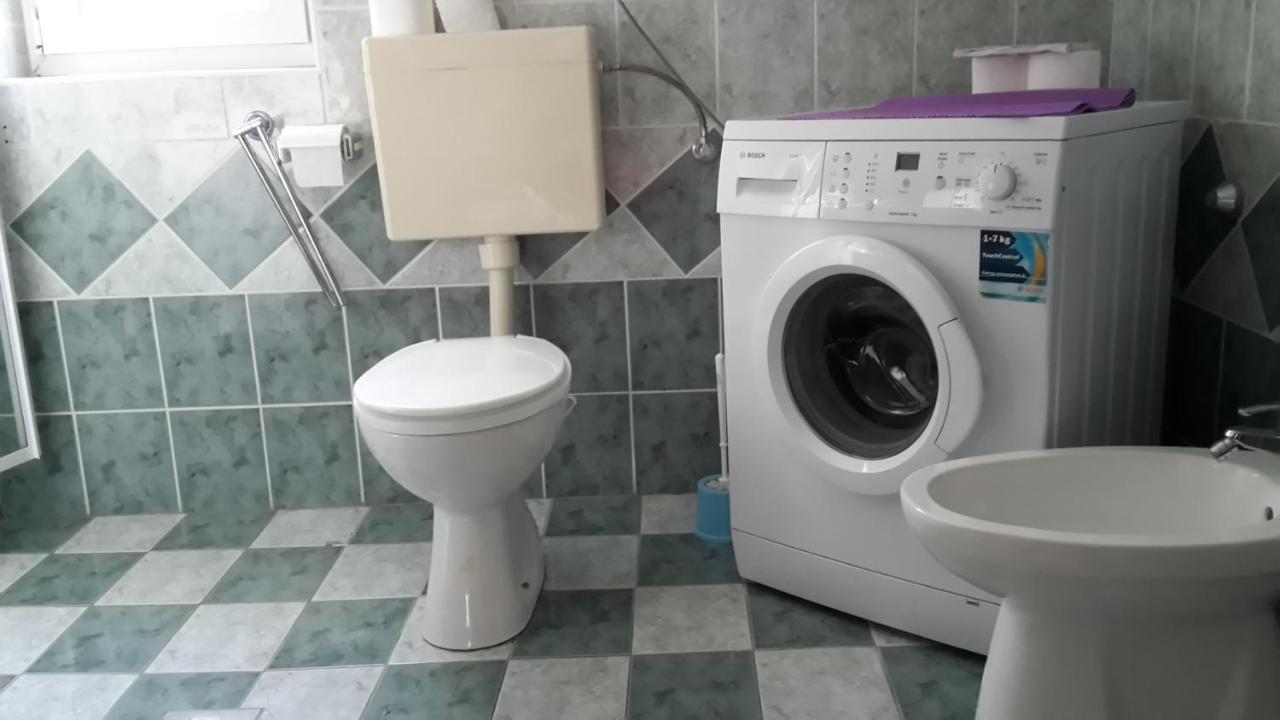 Ferienhaus Vesna 维耶拉克 外观 照片